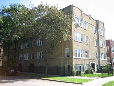 4955-57 N. Drake & 3515-17 W. Argyle 1 Bed Apartment for Rent Photo Gallery 1